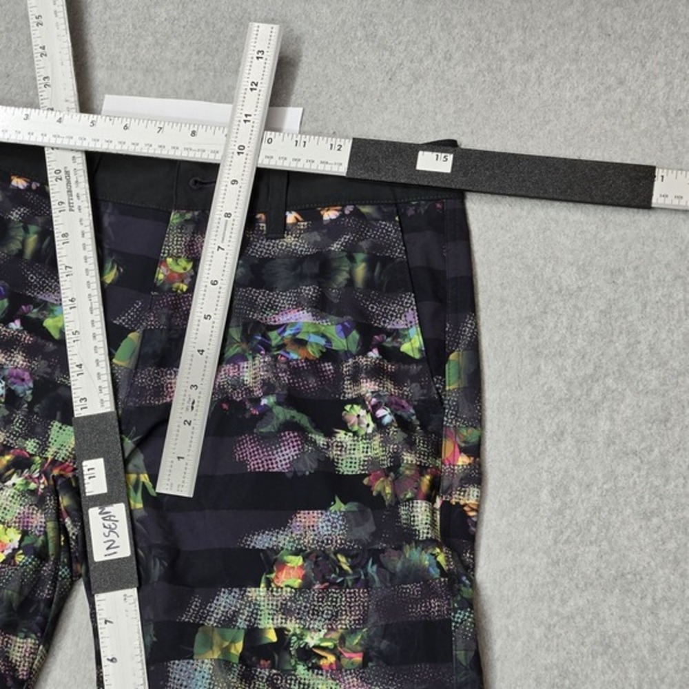 Vans Men Shorts 30 Black Floral Swimwear VANPHIBIAN Boardshorts - Picture 8 of 12